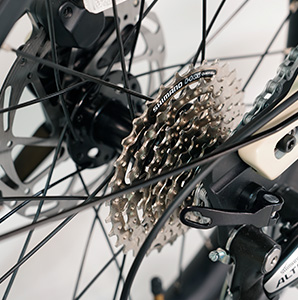 Shimano Altus 8 Speed